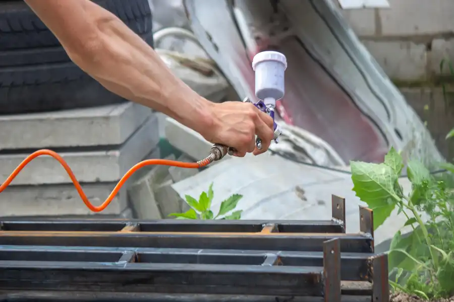 Spray Painting Versus Rolling for Exterior Surfaces Scarborough, ON